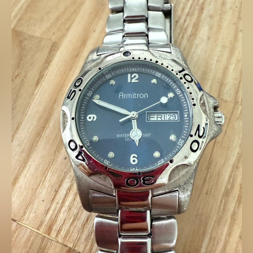 Armitron mens blue dial silver tone stainless steel watch NEW BATTERY